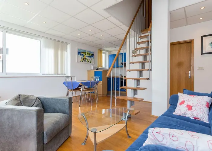 Apartment Nikatoni